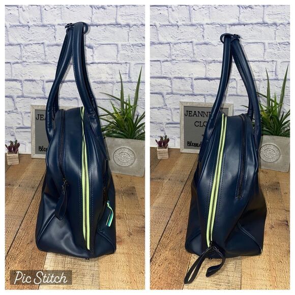 Lululemon Athletica Blue neon green two compartment zip-up duffle bag - Picture 11 of 12